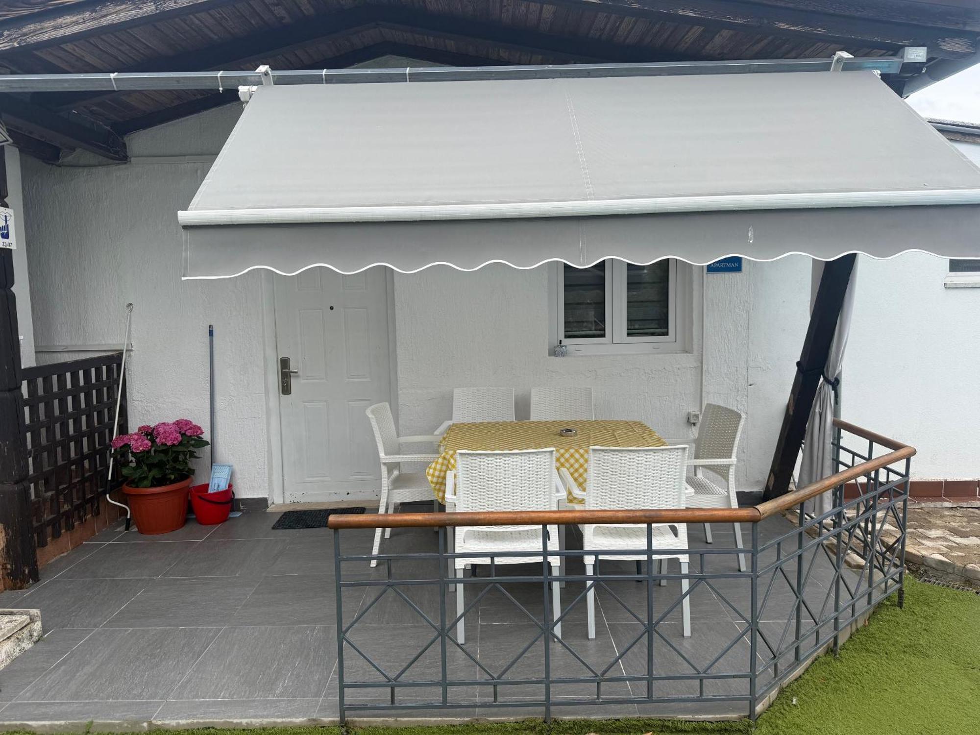 Apartmani Milokanovic Funtana Exterior foto